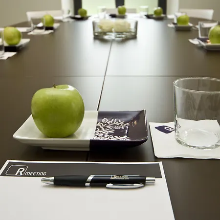 Red's Redaelli Hotel 4*