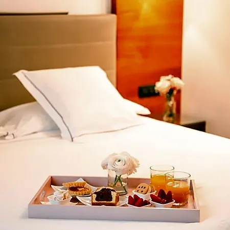 Red's Redaelli Hotel 4*