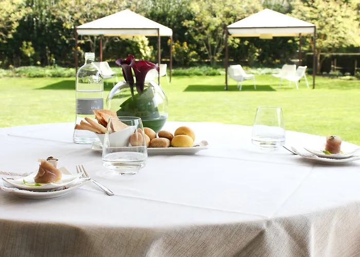 Red's Redaelli Hotel 4*